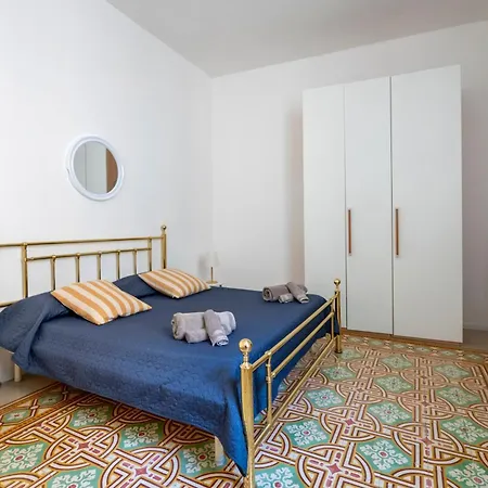 La Fenice - Mosaic Apartment *